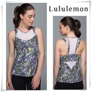 Lululemon Floral Mesh City Tank in Green